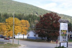 Street view in front of The Monashee Lodge in Revelstoke